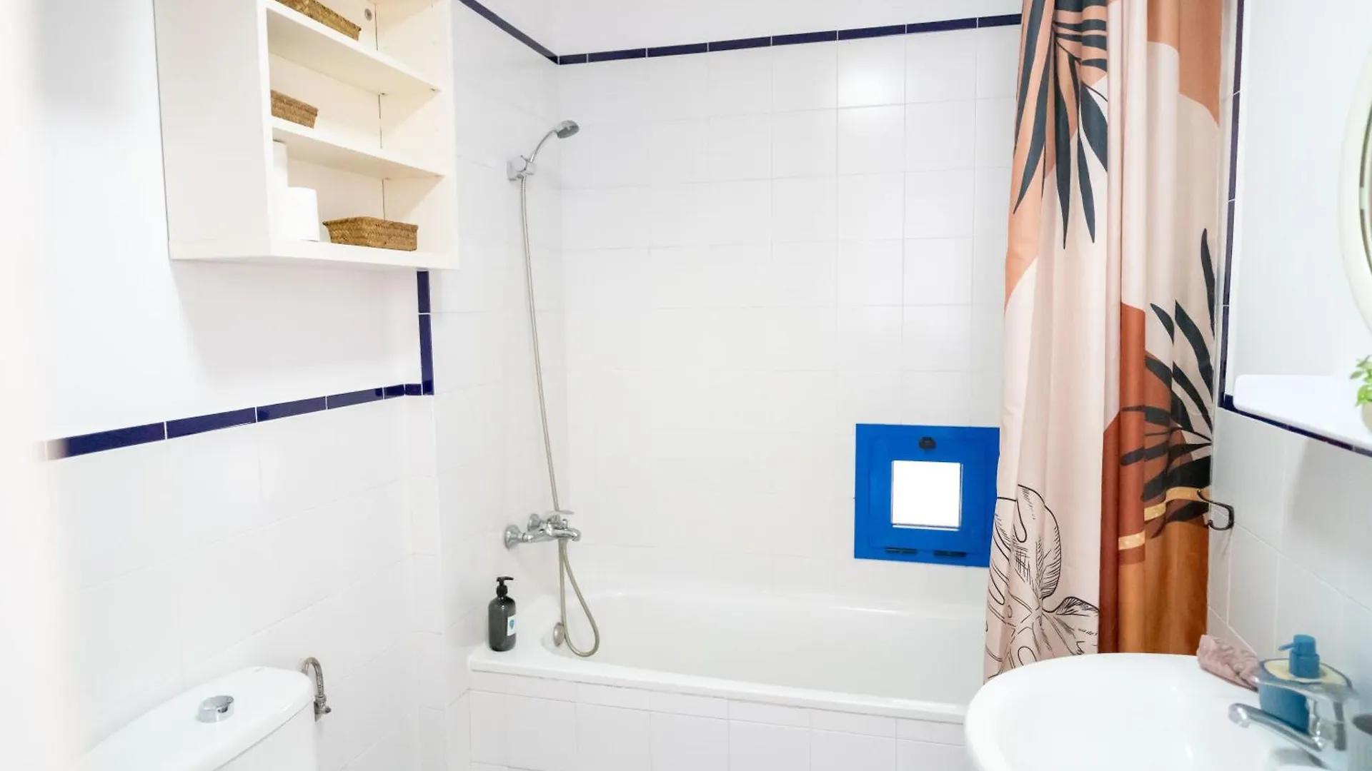 Tarifa Cozy House - Beach View & Balcony Spain